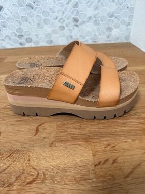 Reef Women's Tan-Orange Cork Slide Sandals